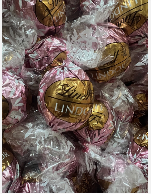 Lindt Lindor Neopolitan Chocolate Truffles, Bulk Pack 1 LB